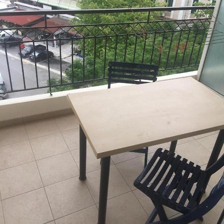 Studio By The Train Station 2 لاريسا المظهر الخارجي الصورة